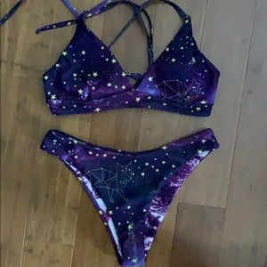 Galaxy & Tie-Due reversible bikini- zaful